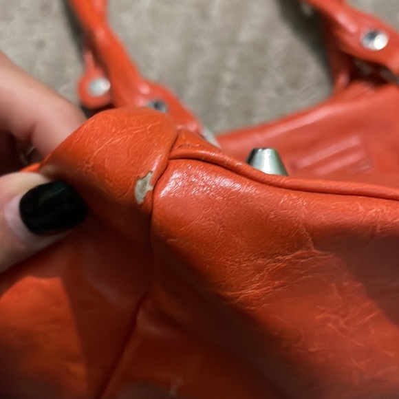 Handbag - Picture 2 of 7